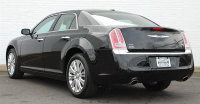 2011 Chrysler 300C  Base