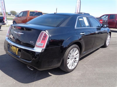 2012 Chrysler 300C  Base