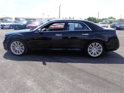 2012 Chrysler 300C  Base
