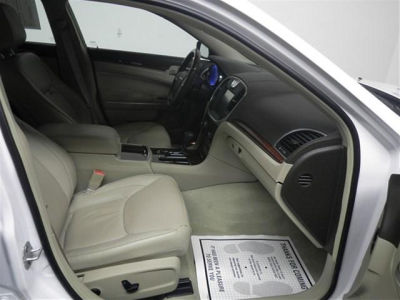 2011 Chrysler 300C  Base