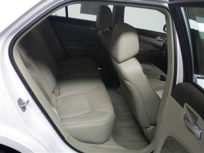 2011 Chrysler 300C  Base