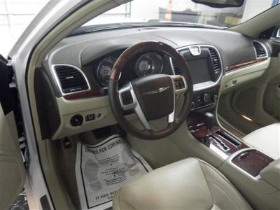 2011 Chrysler 300C  Base