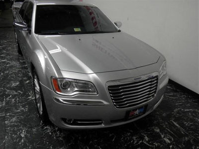 2011 Chrysler 300C  Base