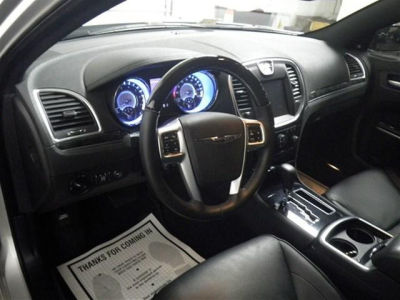 2011 Chrysler 300C  Base