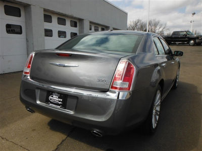 2011 Chrysler 300C  Base