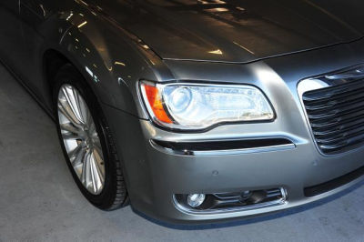 2011 Chrysler 300C  Base