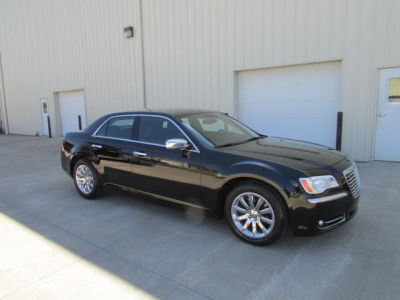 2013 Chrysler 300C  Base