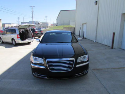 2013 Chrysler 300C  Base