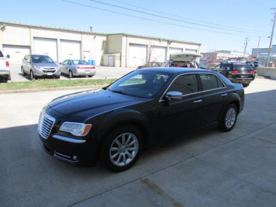 2013 Chrysler 300C  Base