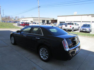 2013 Chrysler 300C  Base