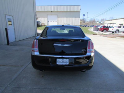 2013 Chrysler 300C  Base