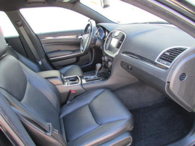 2013 Chrysler 300C  Base