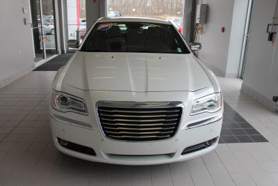 2011 Chrysler 300C  Base