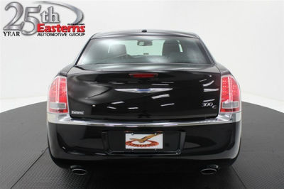 2012 Chrysler 300C  Base