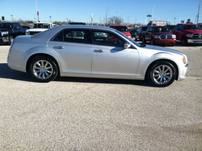 2012 Chrysler 300C  Base