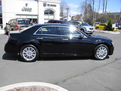 2012 Chrysler 300C  Base