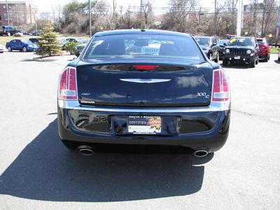 2012 Chrysler 300C  Base