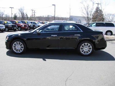 2012 Chrysler 300C  Base