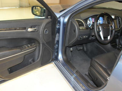 2011 Chrysler 300C  Base