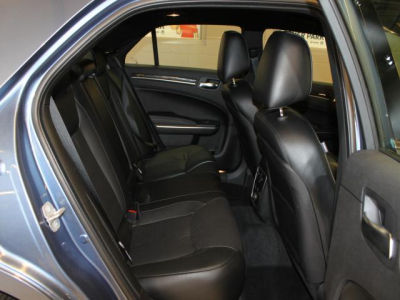 2011 Chrysler 300C  Base