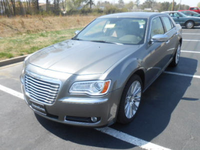 2011 Chrysler 300C  Base