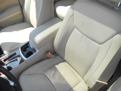 2011 Chrysler 300C  Base