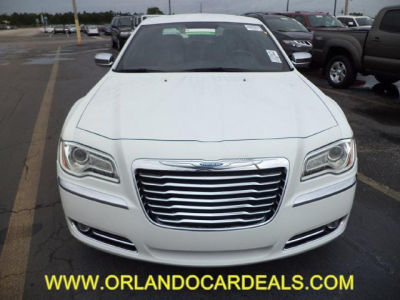 2013 Chrysler 300C  Base