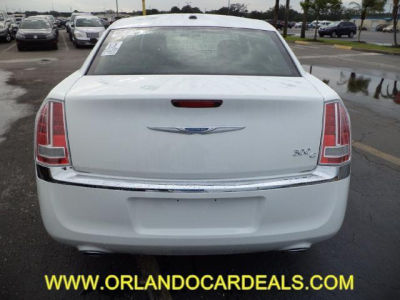 2013 Chrysler 300C  Base