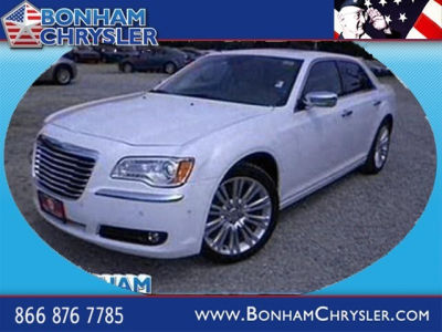 2011 Chrysler 300C  Base