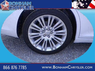 2011 Chrysler 300C  Base