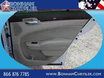 2011 Chrysler 300C  Base