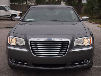 2011 Chrysler 300C  Base