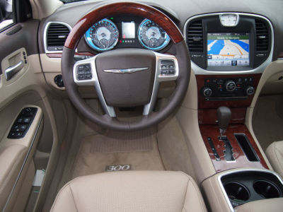 2011 Chrysler 300C  Base