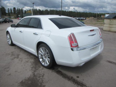 2011 Chrysler 300C  Base