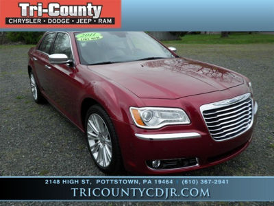 2011 Chrysler 300C  Base