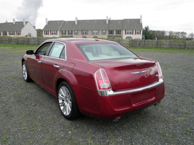 2011 Chrysler 300C  Base