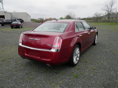 2011 Chrysler 300C  Base