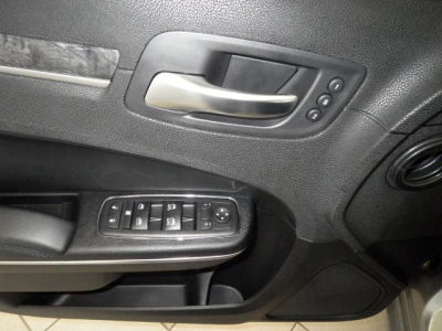 2011 Chrysler 300C  Base