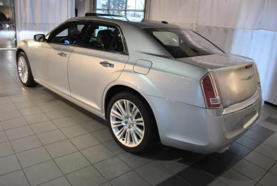 2011 Chrysler 300C  Base