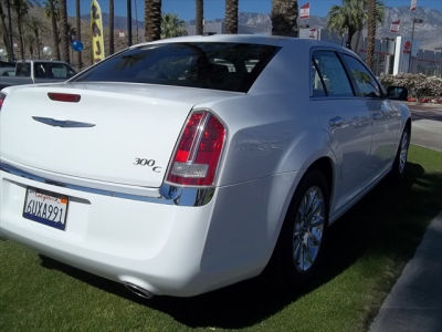 2012 Chrysler 300C  Base