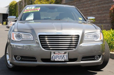2012 Chrysler 300C  Base