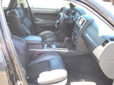 2010 Chrysler 300C  SRT-8