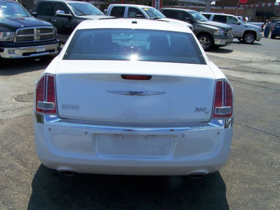 2011 Chrysler 300C