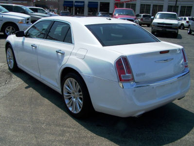 2011 Chrysler 300C