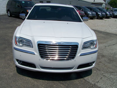 2011 Chrysler 300C