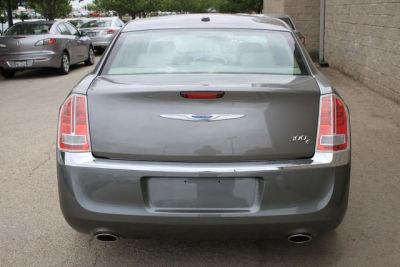 2011 Chrysler 300C  Base