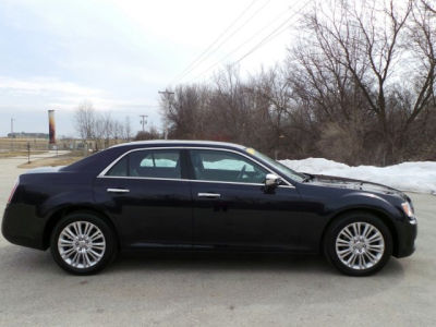 2012 Chrysler 300C  Base
