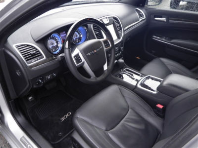2011 Chrysler 300C  Base