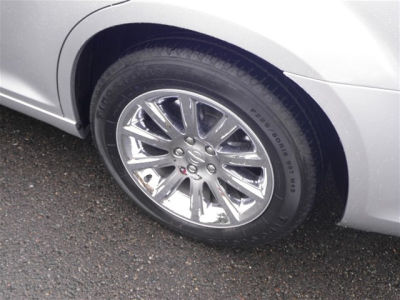 2011 Chrysler 300C  Base