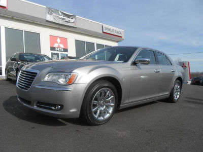 2011 Chrysler 300C  Base